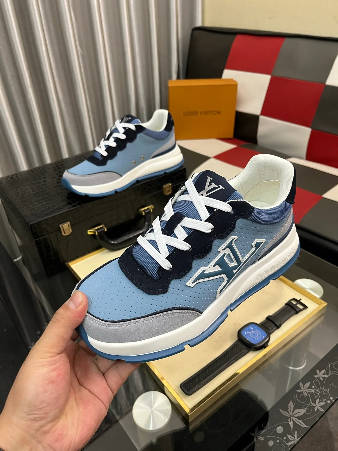 Men's Men's Shoes 💰: 438⌚️⌚️LV Louis Vuitton. The latest fashionable casual shoes are popular in physical stores. New spring and summer comfortable imported custom original cowhide, unique jacquard fabric element design. With sheepskin lining, Lv original bottom, [sun][sun] high-end packaging and high quality💪Details determine the quality, you can enter and leave the counter at will, welcome to compare🇮🇹Number of sizes 38-442️⃣colors available